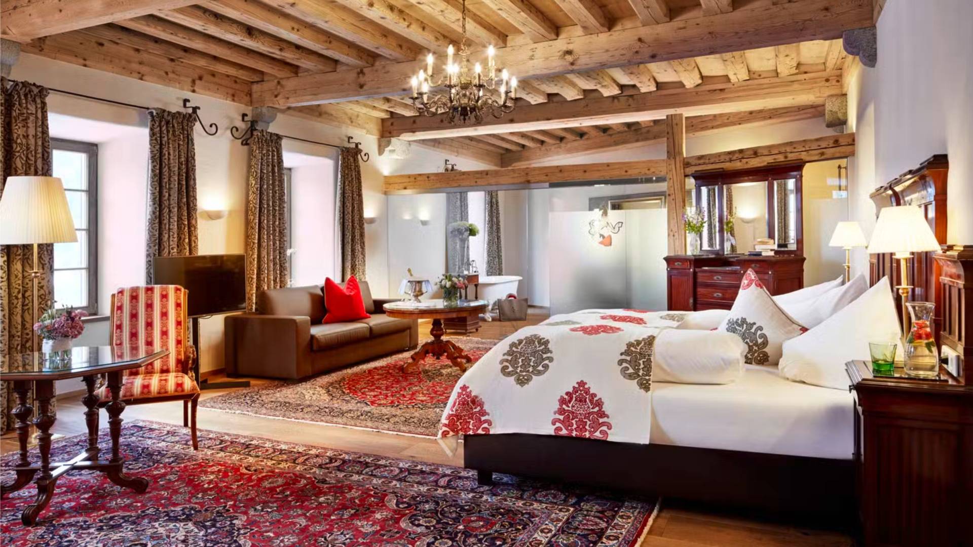 Schloss Mittersill Coco Chanel Suite